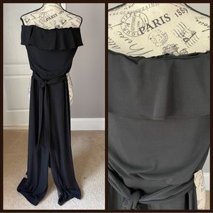 WHITE HOUSE BKACK MARKET JUMPSUIT. B-202